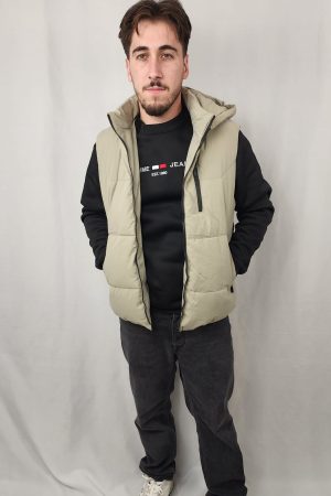 WhatsApp Image 2025-11-27 at 17.53.03